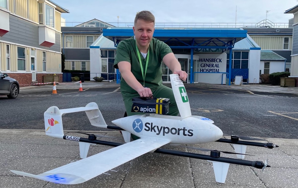 UK: trzy szpitale testują drona, do przesyłania sobie leków, krwi i lepszej współpracy