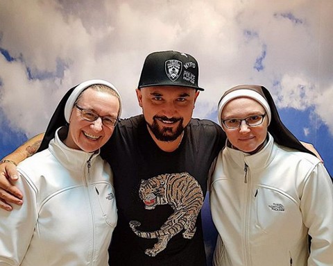 Patryk Vega uwierzył w Boga, bo zawiało mu plecy