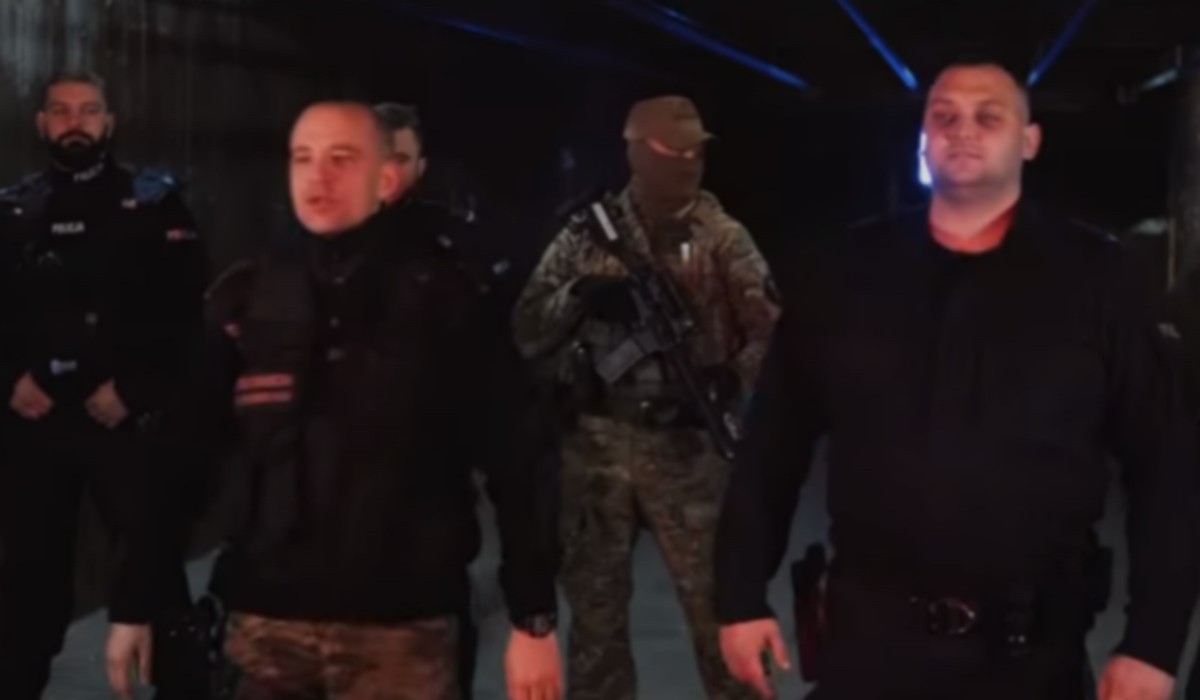 Raper policjant i raper strażnik graniczny zrobili utwór o tym jak to dobrze, że są służby mundurowe