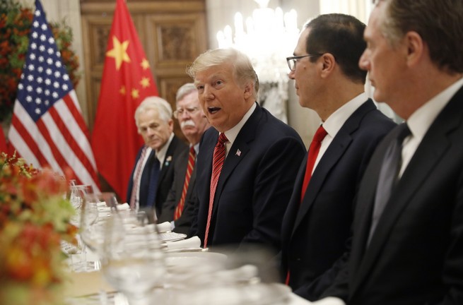 Trump: musimy zatrzymać wyścig zbrojeń. USA wydały w tym roku 716 miliardów dolarów!:trump: