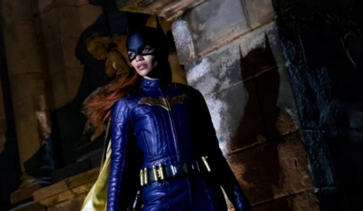 Warner Bros ogłosiło, że praktycznie skończony film "Batgirl" nie zostanie wypuszczony, bo jednak nie pasuje do kanonu