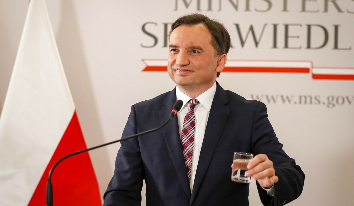 Sondaż: opozycja z większością mandatów, partia Ziobry nagle samodzielnie wchodzi do Sejmu