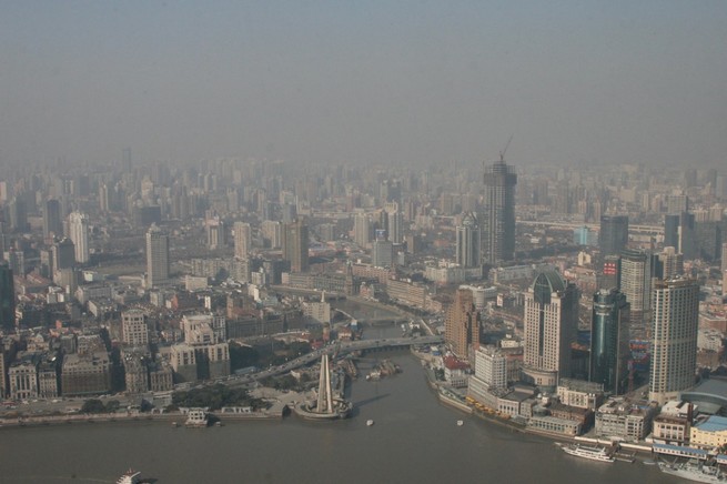 Chiny: fabryki wróciły do pracy, zanieczyszczenia powietrza wróciły do "normy"