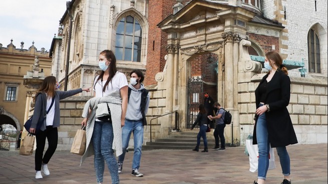 Specjalista od wirusa HIV o szczepionce na koronawirusa: no chyba szybko nie będzie