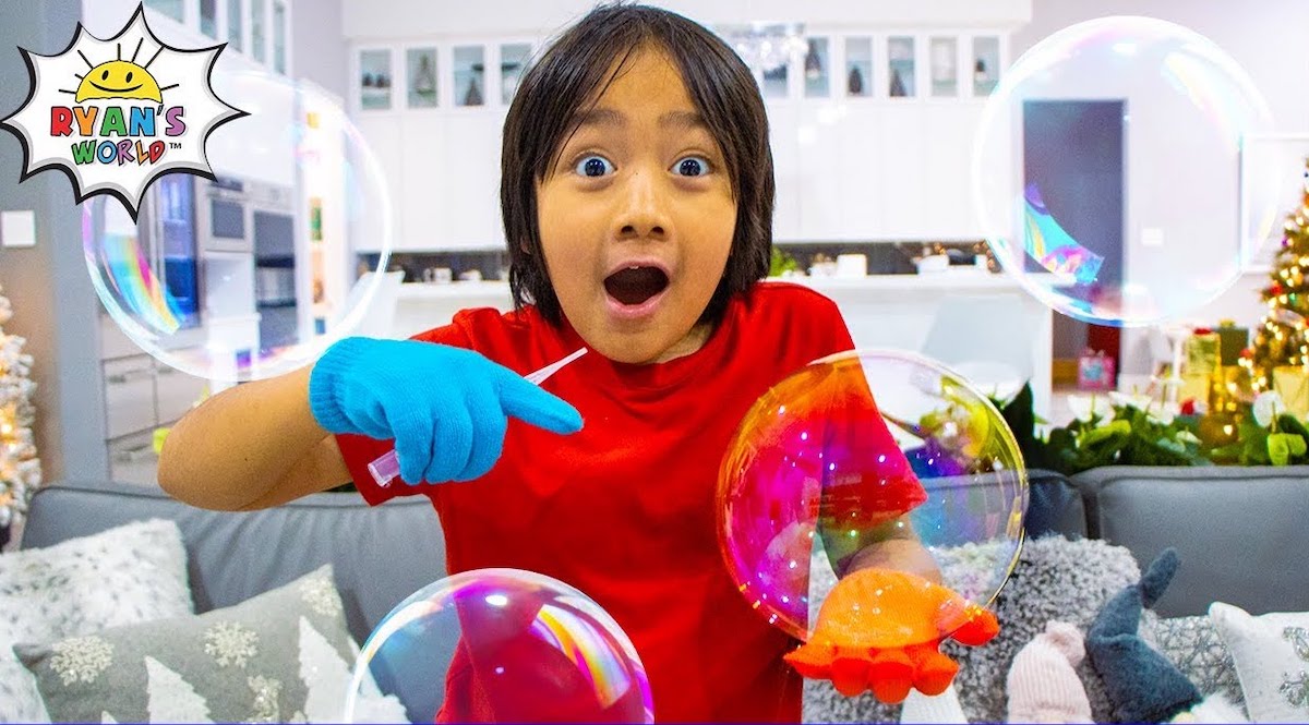 Najlepiej zarabiający youtuberzy wg Forbesa: najlepiej kosi 9-latek od recenzji zabawek