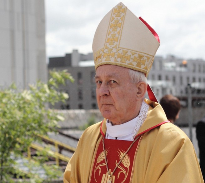 Arcybiskup Paetz zostanie pochowany w archikatedrze