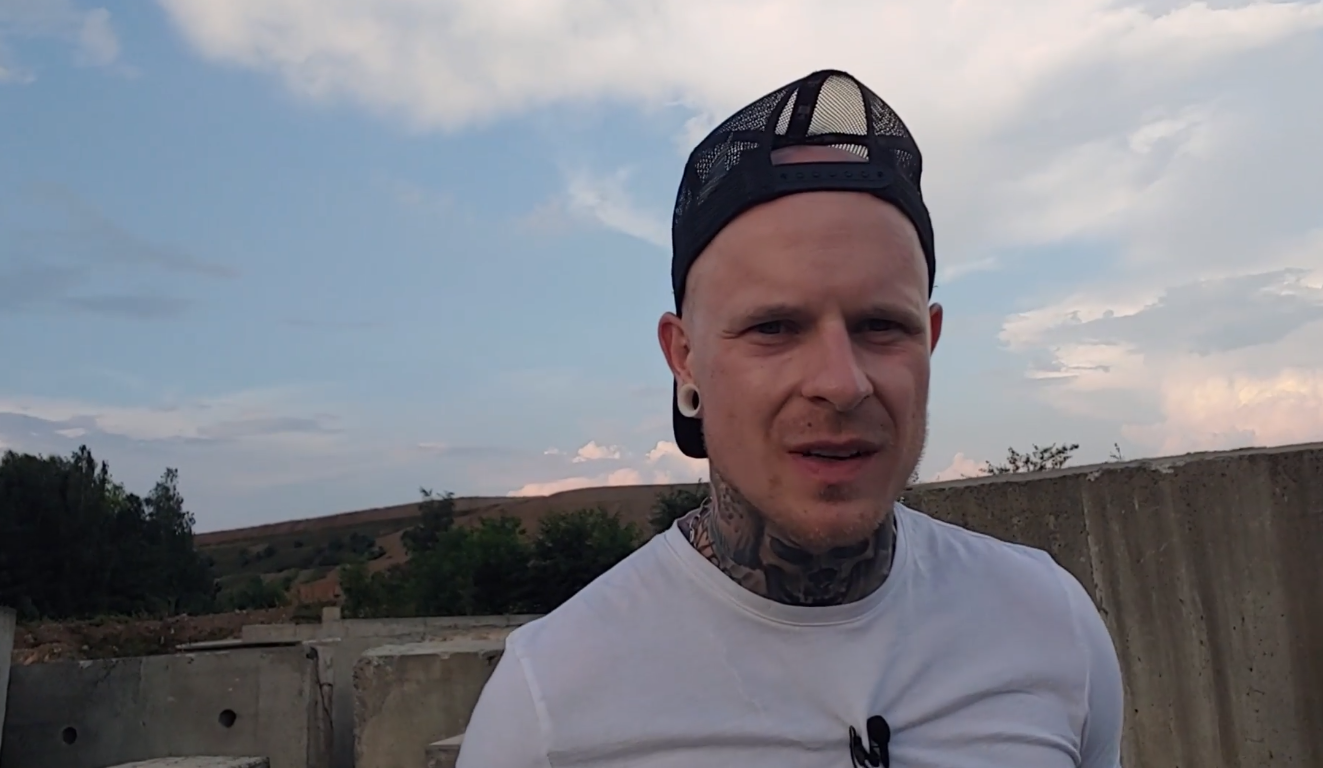 "Kiedyś nie mieliśmy nic" - czyli nowy filmik Jakuba Czarodzieja