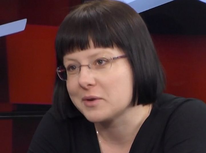 Godek: "Co 8 godzin gdzieś w szpitalu duszą dziecko przedwczesnym porodem, środkami farmakologicznymi…"