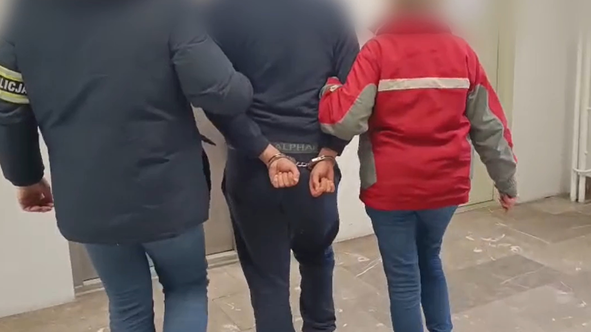 Policja rozbiła kolejny gang naciągający staruszków na hajs metodą “na legendę”