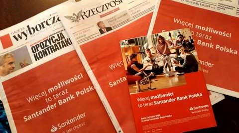 Karnowski atakuje Santander Bank Polska: kopnął z pogardą w połowę polskich klientów