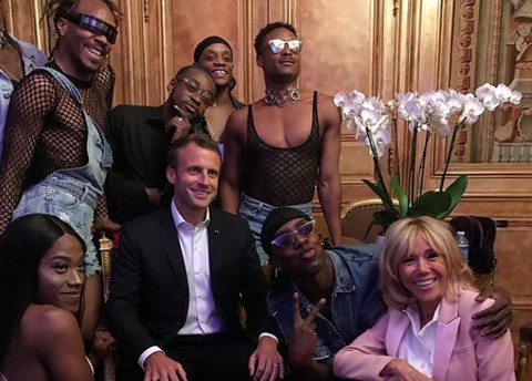 Emmanuel Macron zrobił imprezę na 1500 osób w Pałacu Elizejskim