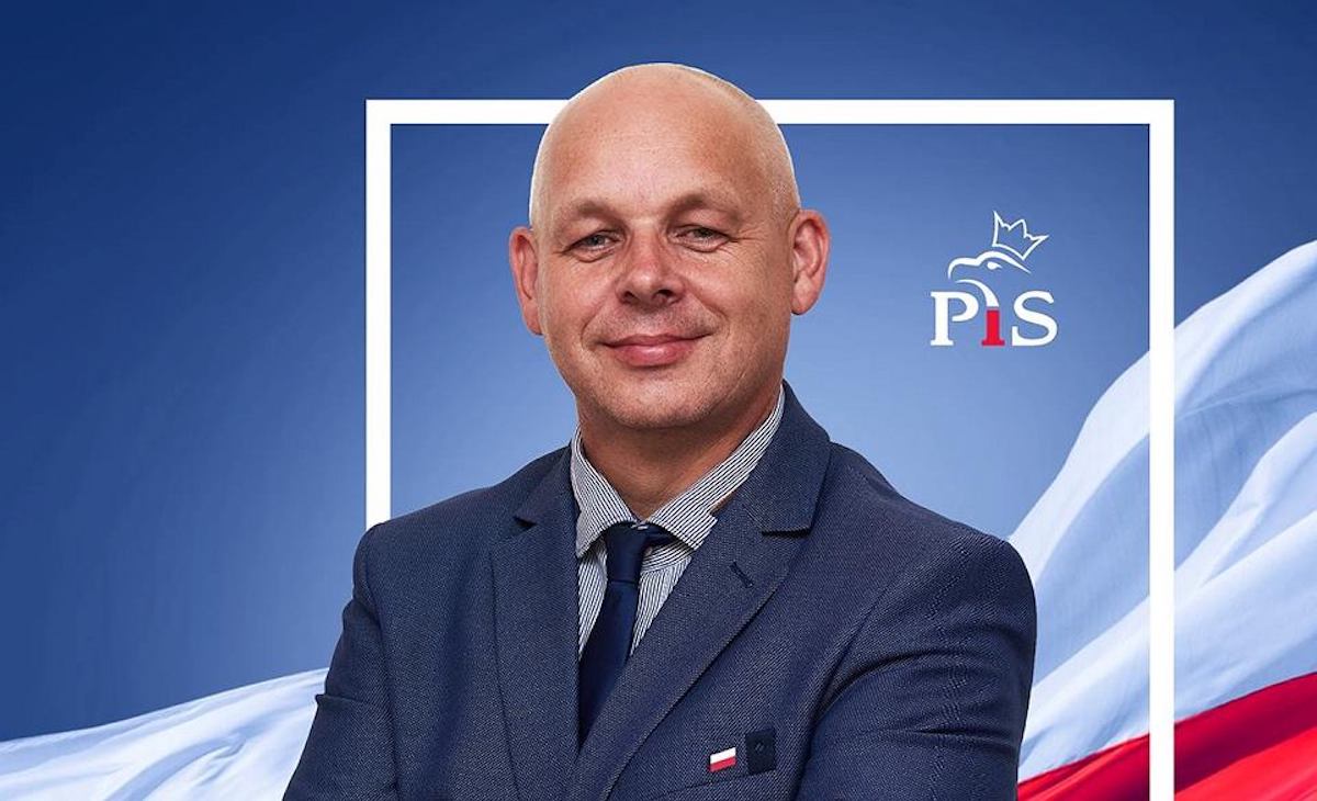 Krotoszyn: radny PiS, który miał kraść paliwo, stracił pracę i usłyszał zarzuty