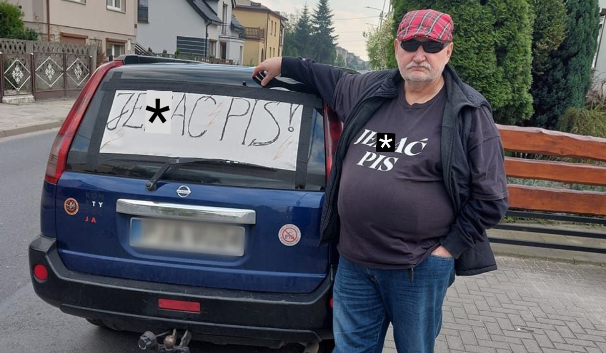 Pan Janusz z Jarocina został uniewinniony w sprawie ośmiogwiazdkowej sentencji na tyłach swojego auta