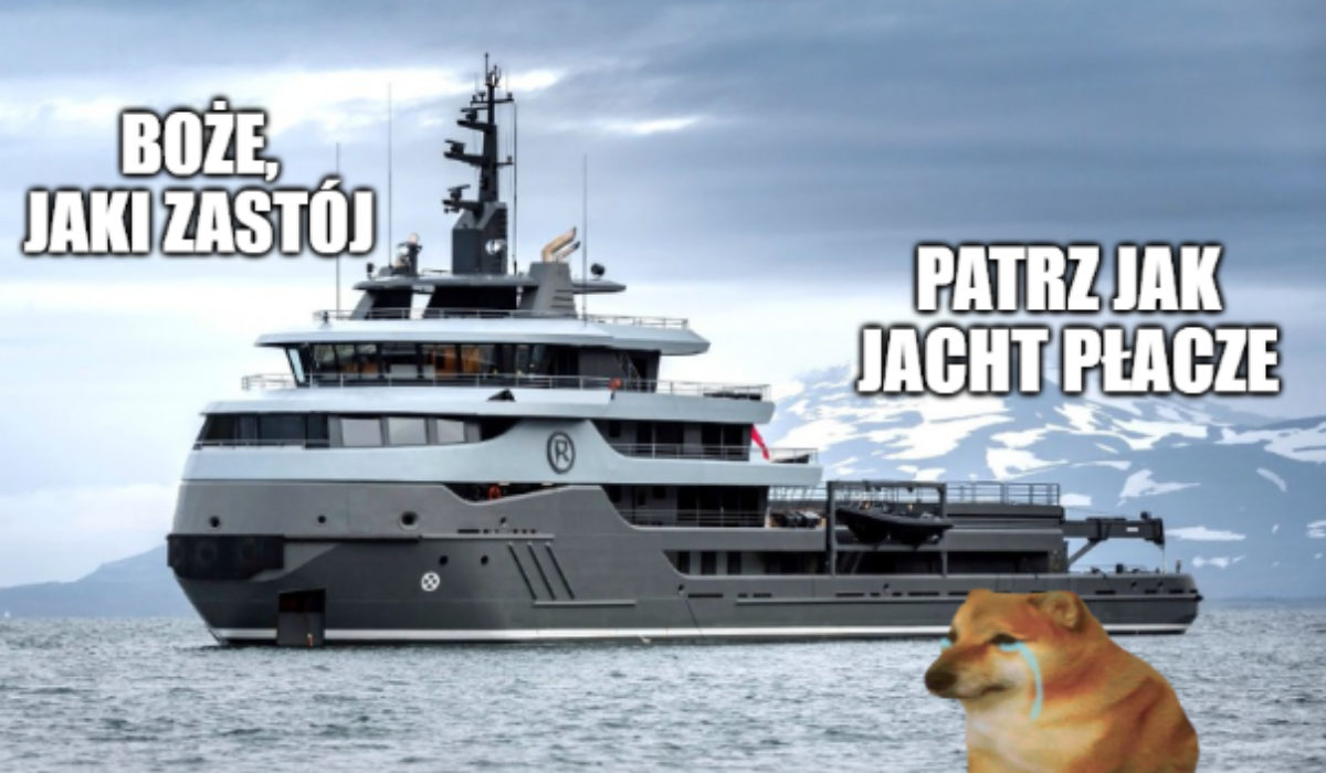 Norwegia: rosyjski gigajacht utknął, bo nikt nie chce mu dać zatankować, więc tak się smutno buja i czeka