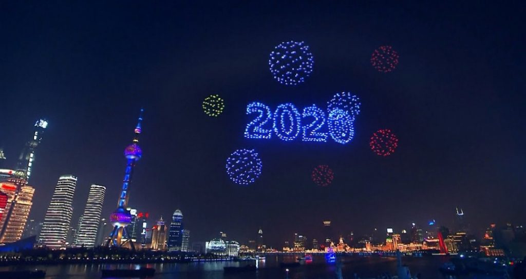 Super pokaz dronów w Szanghaju to fejk nagrany kilka dni wcześniej, nabrali się nawet mieszkańcy