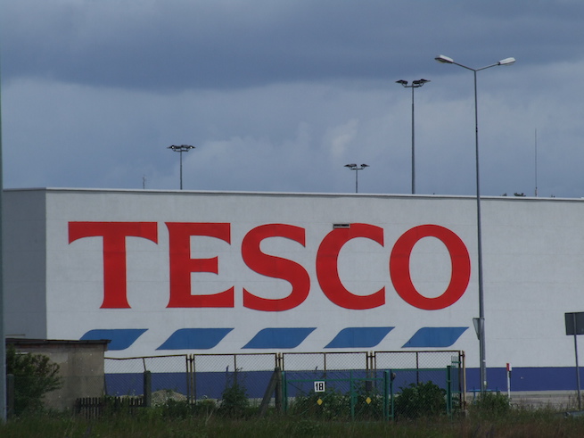 Tesco sprzedało co miało i znika z Polski, infrastrukturę przejęła sieć Netto za 900 mln zł