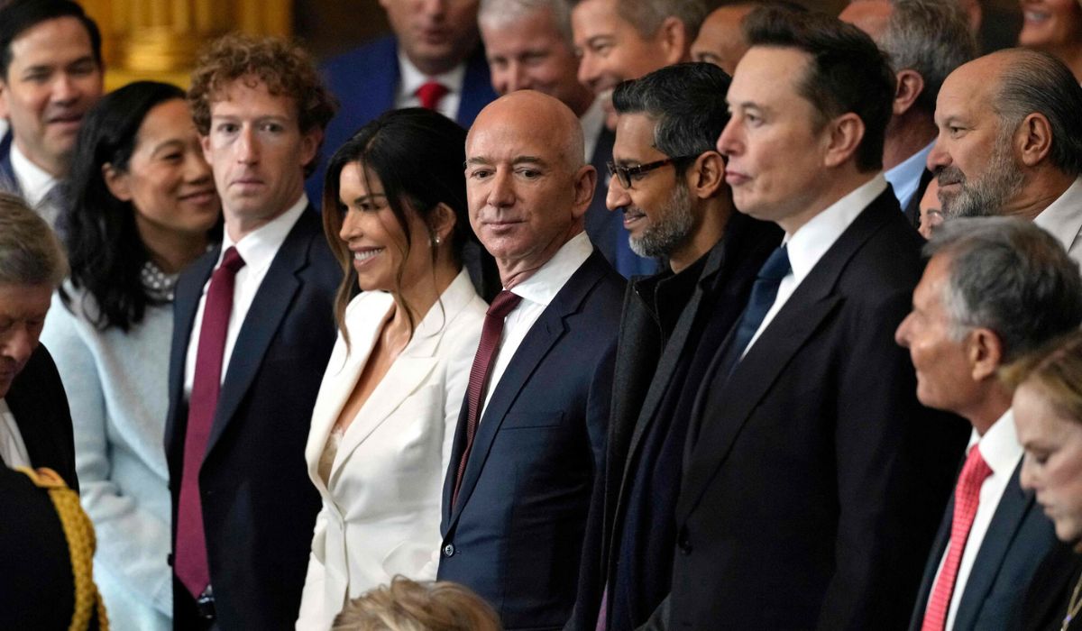 Raport: 10 najbogatszych Amerykanów w rok wzbogaciło się o prawie 700 mld dolarów