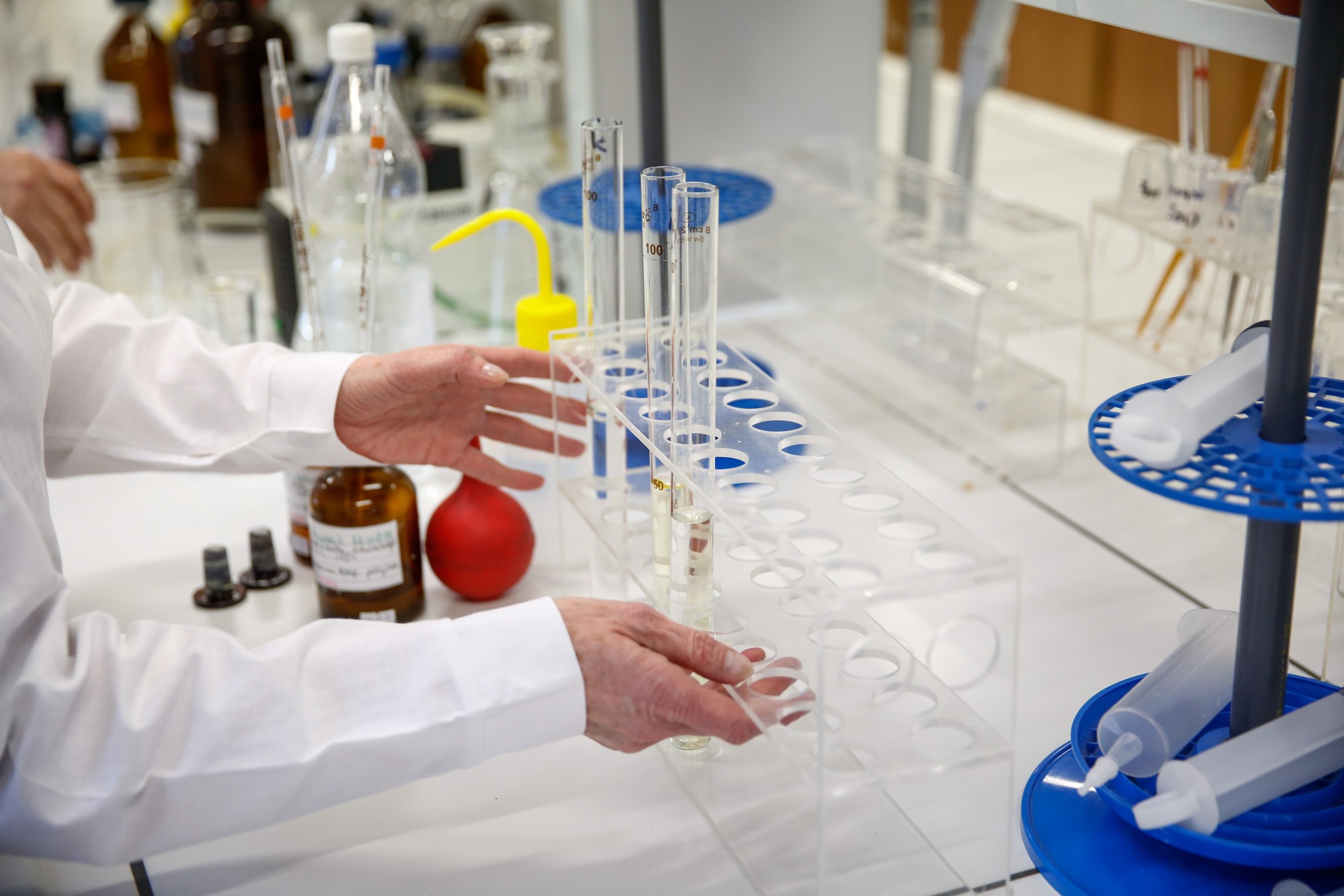 Czechy: 80% testów na koronawirusa sprowadzych z Chin daje błędny wynik. "To test orientacyjny"