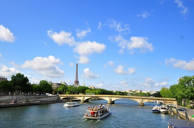 W Paryżu wykryto koronawirusa w ujęciach wody miejskiej