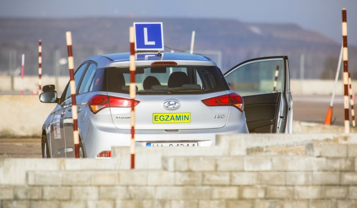 Zapadł wyrok w sprawie śmierci egzaminatora na placu manewrowym podczas egzaminu na prawo jazdy