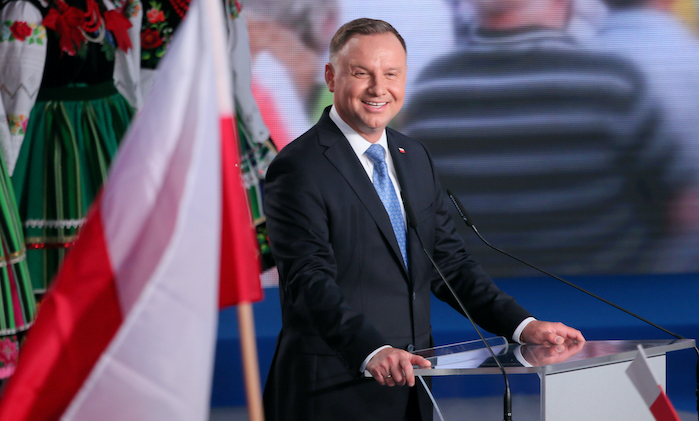 PKW podała wyniki z 87% obwodów, wzrosła przewaga Dudy 