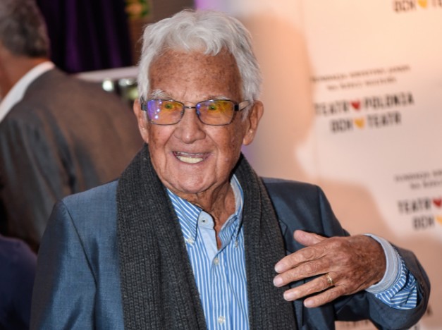 Aktor Witold Sadowy skończył 100 lat i dojrzał do coming outu, w TVP powiedział, że jest gejem