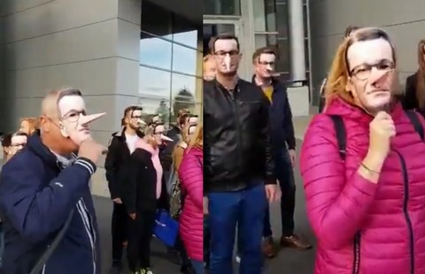 Morawiecki jako Pinokio. Tak powitano premiera w Poznaniu:lying_face: