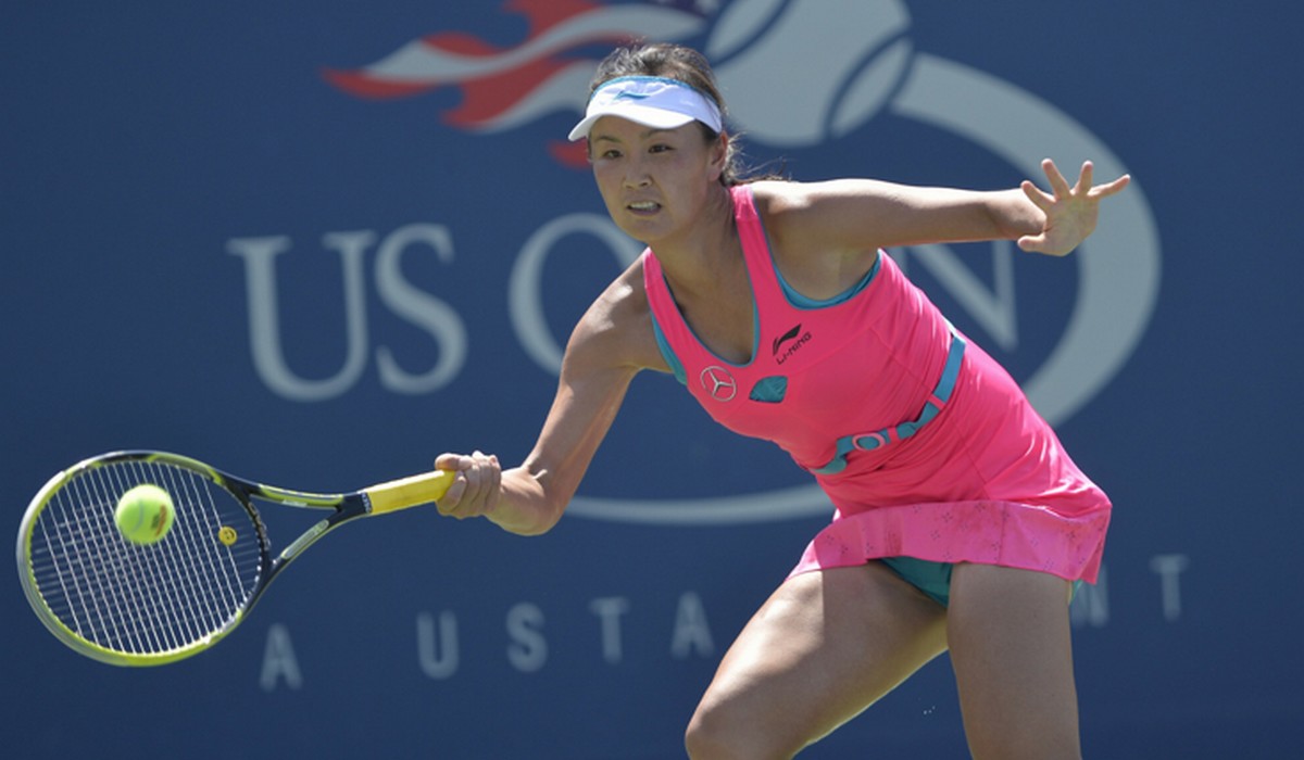 Chiny: gwiazda tenisa Shuai Peng oświadczyła, że były wiceminister mol*stował ją se*sualnie, a teraz zniknęła