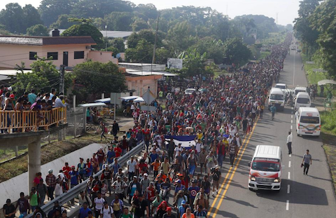 "Karawana" imigrantów dotarła do stolicy Meksyku. "Nie wierzą, że Trump ich nie wpuści"