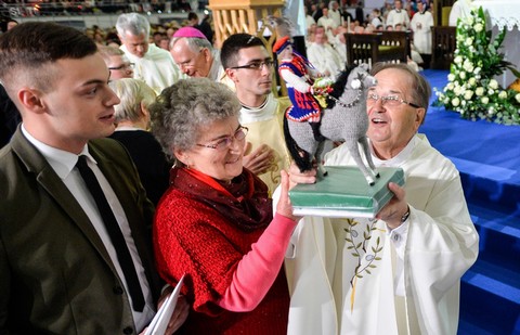 30 tysięcy wiernych złożyło zawiadomienie ws. billboardów z Rydzykiem