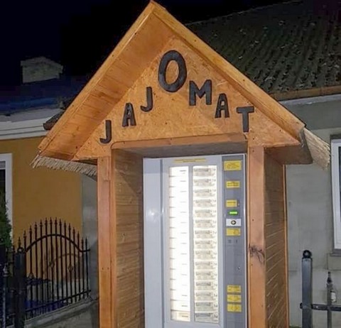 Lubelskie: rodzinna firma zautomatyzowała sprzedaż jaj i postawiła jajomat