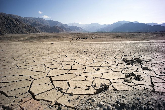 Indie: w rejonach zmagających się z suszą przestępstwa "powiązane z wodą" podwoiły się