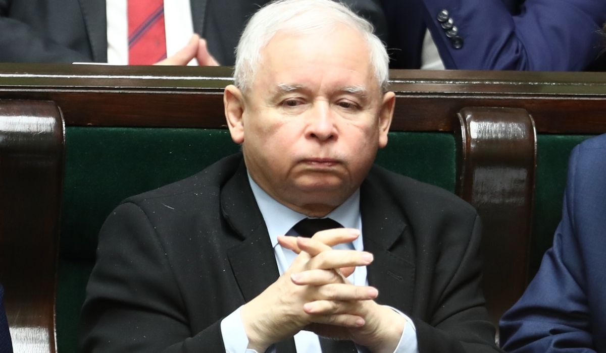 Kaczyński przyznaje, że z tymi migrantami to trochę źle wyszło, ale problem z rozporządzeniem już rozwiązany