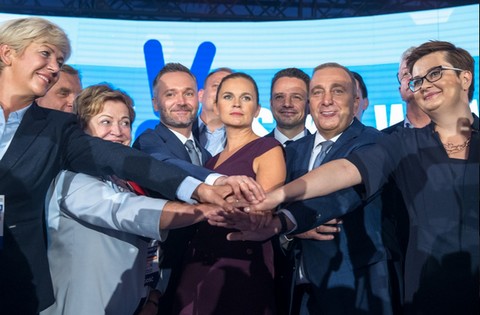 Sondaż SE: PiS może przegrać wybory, jeżeli cała opozycja się zjednoczy