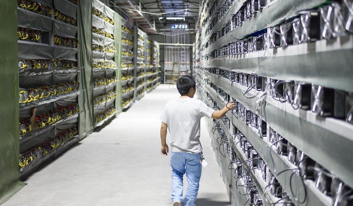 Po publikacji danych o inflacji w USA na rynek kryptowalut wkradła się panika