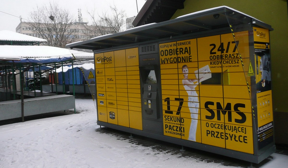 InPost chce być eko i wprowadza zwrotne, ekologiczne opakowania do paczek
