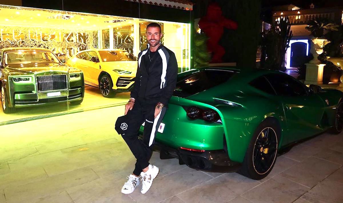 Włochy: sąd zdecydował, że projektant Philipp Plein musi skasować z Instagrama zdjęcia z samochodami Ferrari