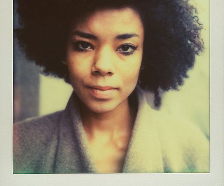 TOK FM: "Czarnoskóra Polka wytrzymała w Warszawie 2 tygodnie. WYZWISKA, SPLUNIĘCIA"