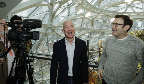 Amazon jest wart już ponad bilion (tysiąc miliardów) dolarów