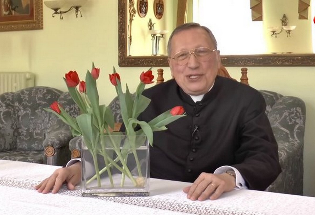 Ksiądz-narodowiec Kneblewski stracił parafię, nie pomogły odwołania