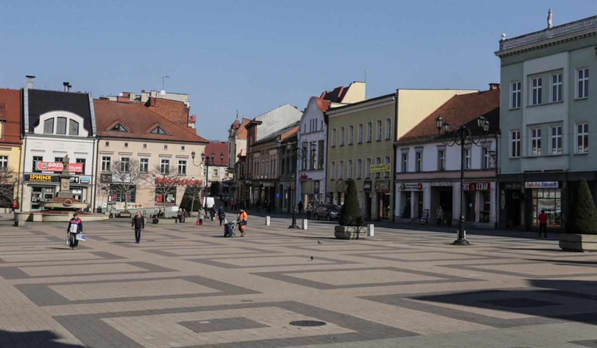 Rybnik zacznie zazieleniać swój rynek. Urzędnicy się tłumaczą, że na betonozę kiedyś była moda