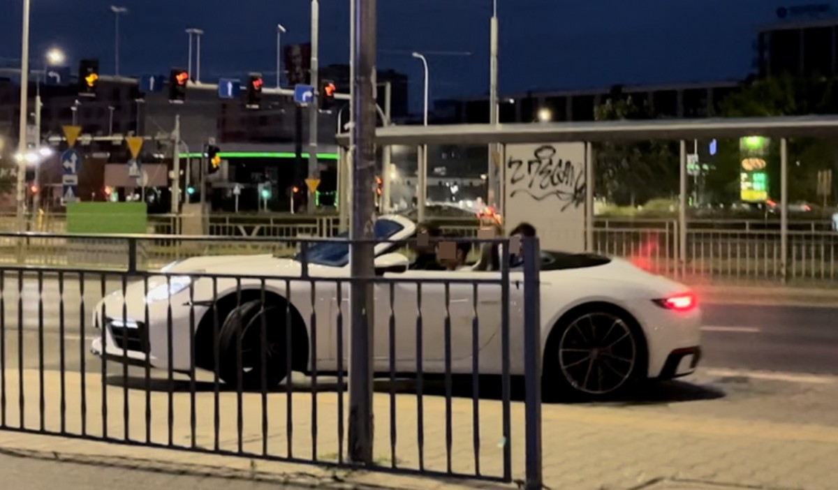Po Wrocławiu grasuje bezkarny głąb w porsche, mimo nagrań i danych pozostaje nieuchwytny