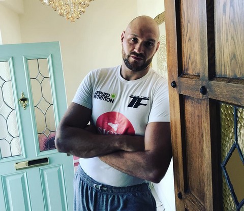 Tyson Fury chce wybudować domy dla bezdomnych za 10 mln dolarów