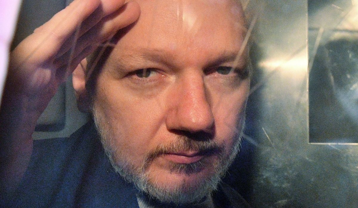 UK: sąd nie zgadza się na wydalenie Juliana Assange'a do USA, bo mogłoby mu się tam trafić samobójstwo
