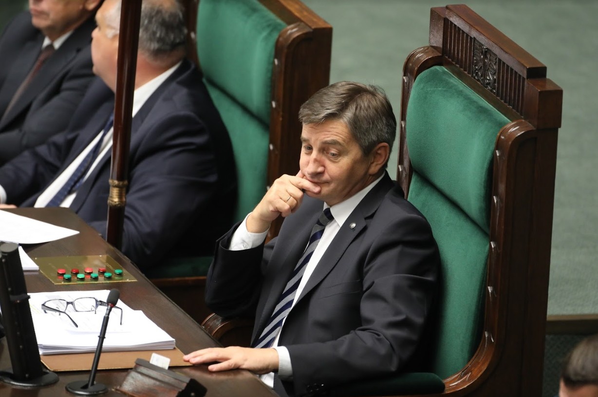 Były marszałek Kuchciński wciąż mieszka w prezydenckiej willi