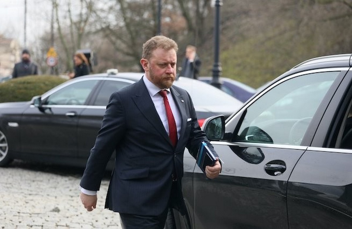 Ministerstwo Zdrowia złożyło zawiadomienie ws. respiratorów kupionych od handlarza bronią