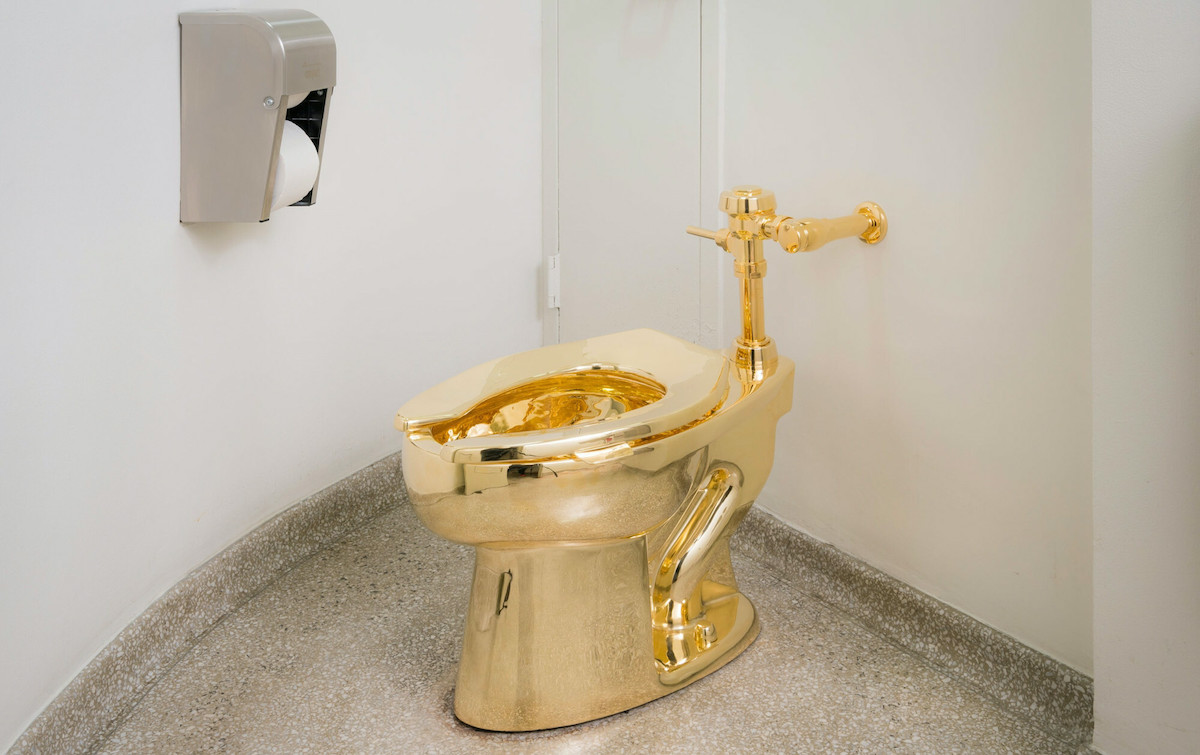 UK: oskarżony o kradzież złotego kibla w końcu przyznał się do winy