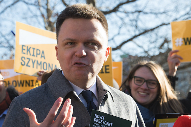 Sondaże: ruch Szymona Hołowni trzecią siłą w Sejmie