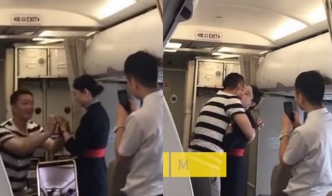 Stewardesa przyjęła oświadczyny po starcie samolotu. Straciła za to pracę