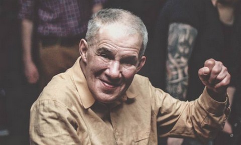 Poznaniacy zebrali 12 tysięcy dla 71-letniego klubowicza, pana Zenka